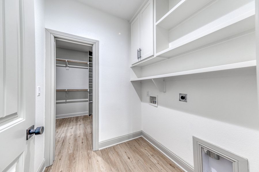 Representative unfurnished interior of a home built from the Lucas by Zeal Home Builders in Echo Grove, Poolville (Image 111).