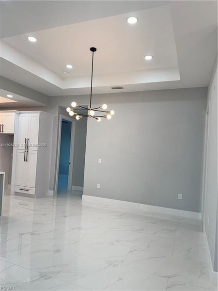 Spacious, unfurnished interior of a new home in , Lehigh Acres (Image 13).