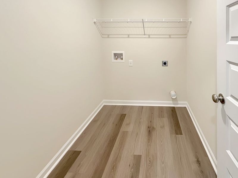 Spacious, unfurnished interior of a new home in Grand Reserve, Hinesville (Image 25).