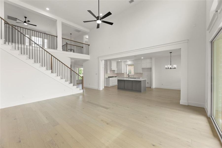 425 Curtiss - Family (3) 425 Curtiss - Family (3)