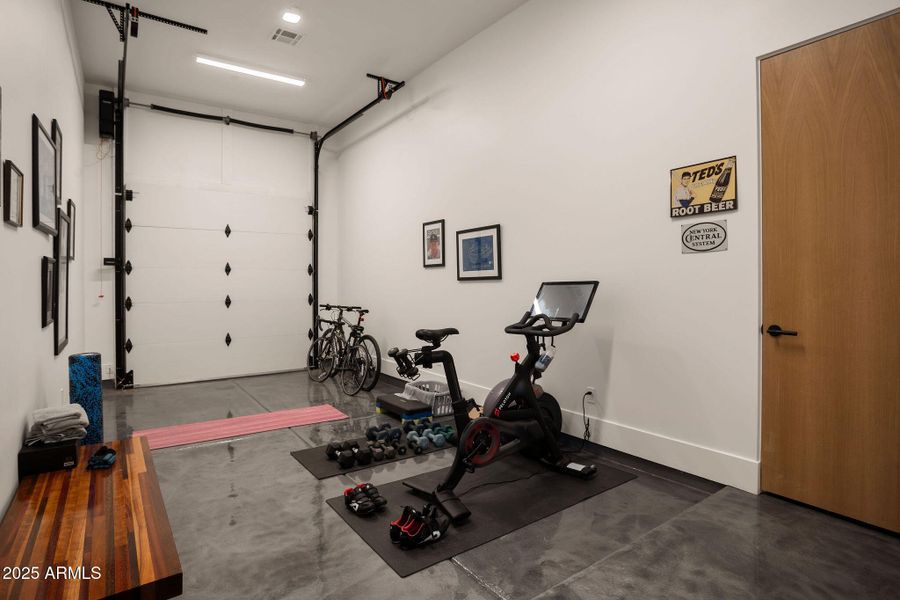 4th Bay Garage 4th Bay Garage