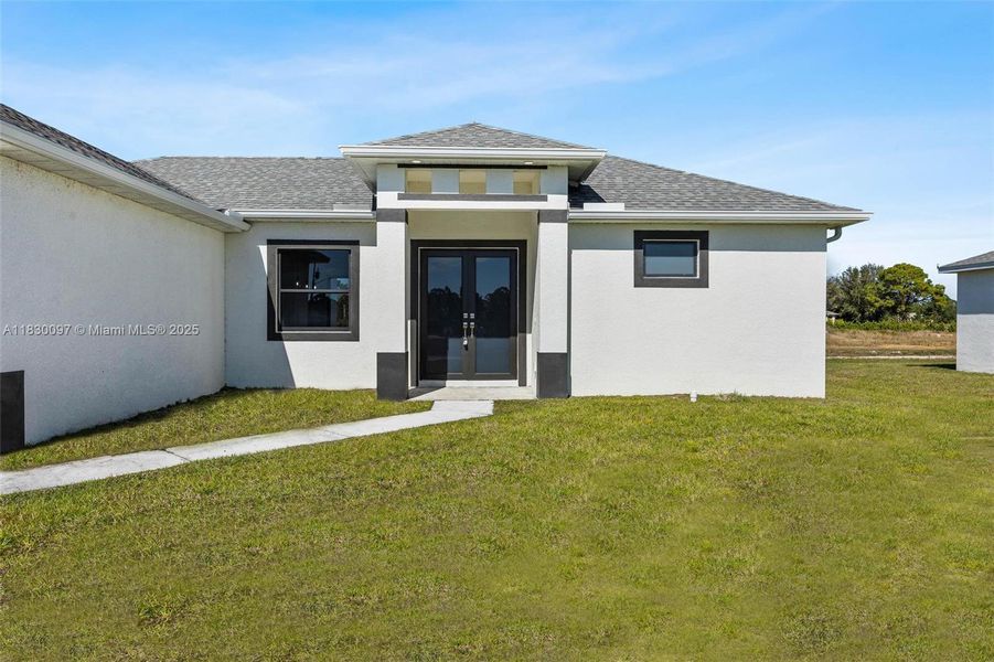 Exterior details and patio area of a home in , Lehigh Acres (Image 3).