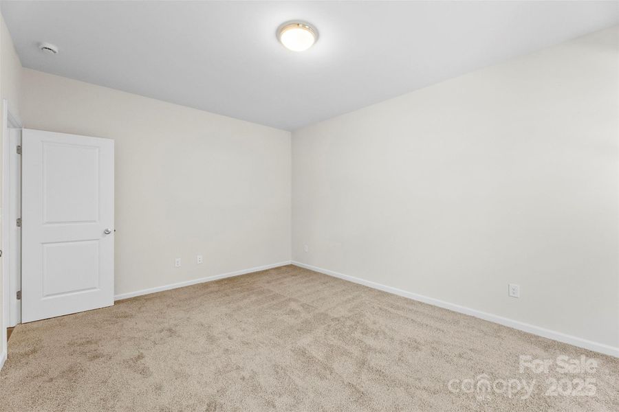 Spacious, unfurnished interior of a new home in , Spencer (Image 31).