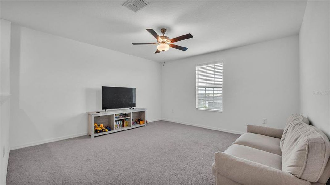 Furnished interior view inside a new home in , Bartow (Image 36).