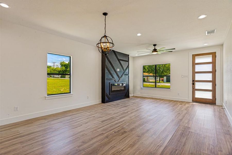Spacious, unfurnished interior of a new home in , Denton (Image 8).
