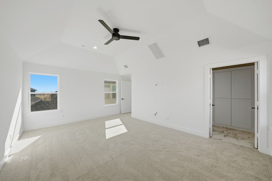 Spacious, unfurnished interior of a new home in Fields - 40' Lots, Frisco (Image 33). Spacious, unfurnished interior of a new home in Fields - 40' Lots, Frisco (Image 33).