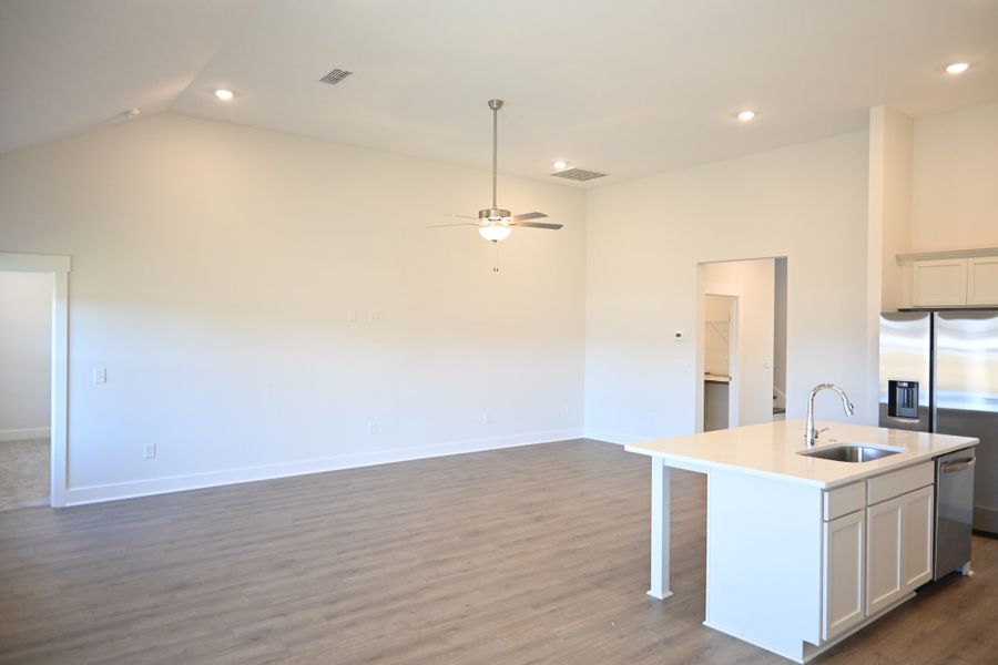 Spacious, unfurnished interior of a new home in Rookers Bend, Smyrna (Image 22).