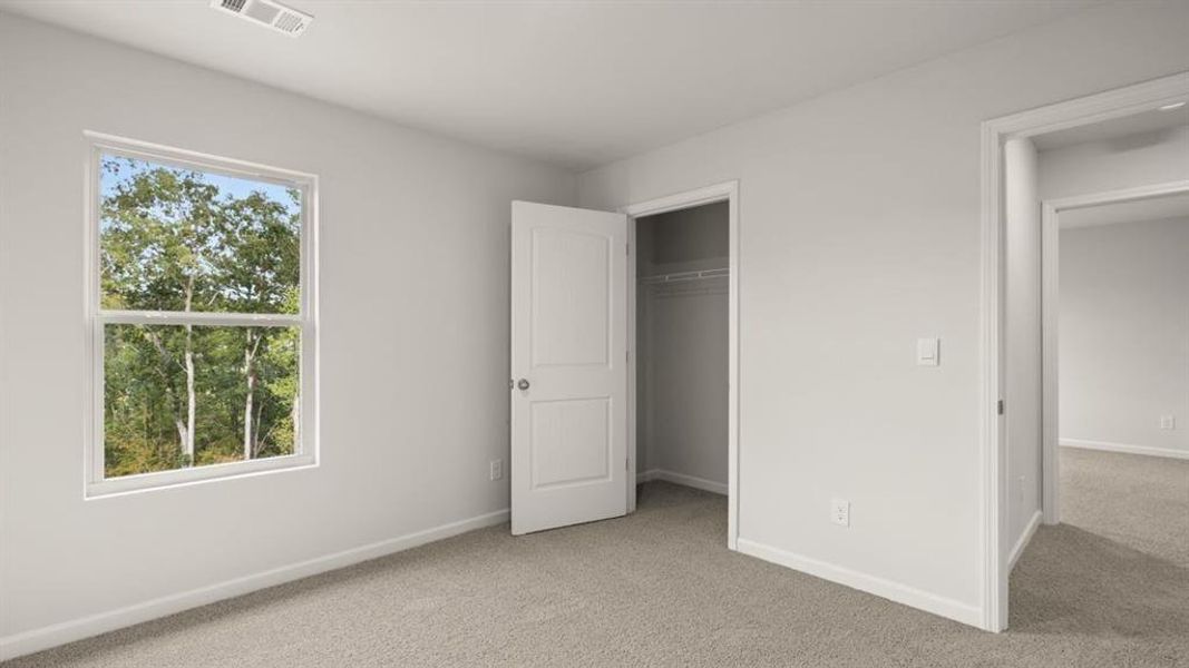 Spacious, unfurnished interior of a new home in Braselton Village, Braselton (Image 28).