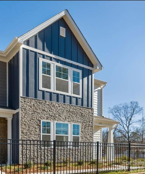 499 Shasta Street/ Chatham