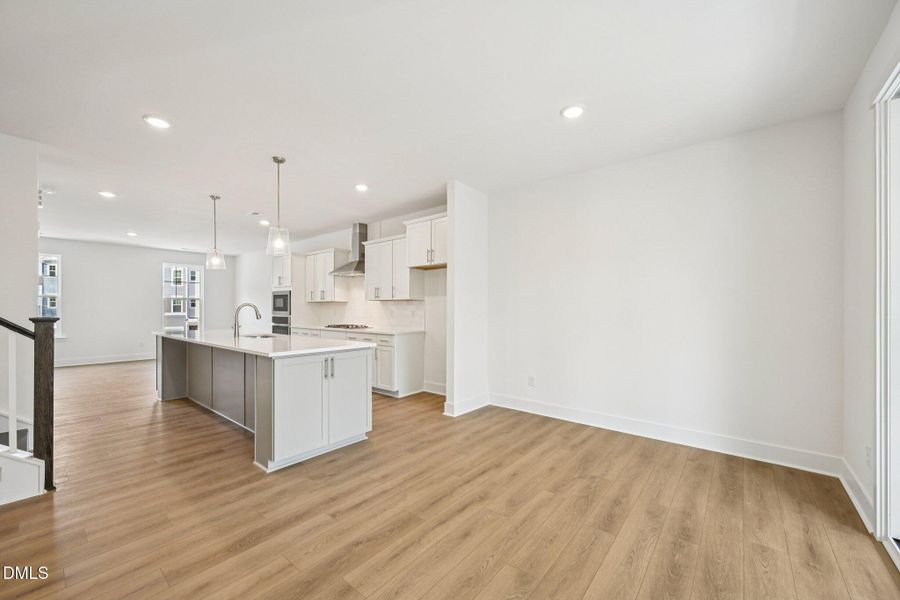 15-web-or-mls-Bayflower Wy-S3101-015