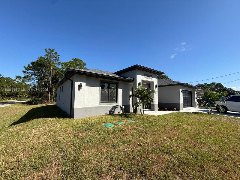 Image 40 of a home in .