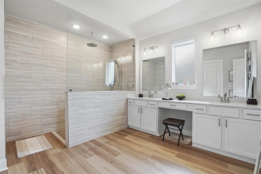 Furnished interior view inside a new home in Somerset Park, Rockwall (Image 13).