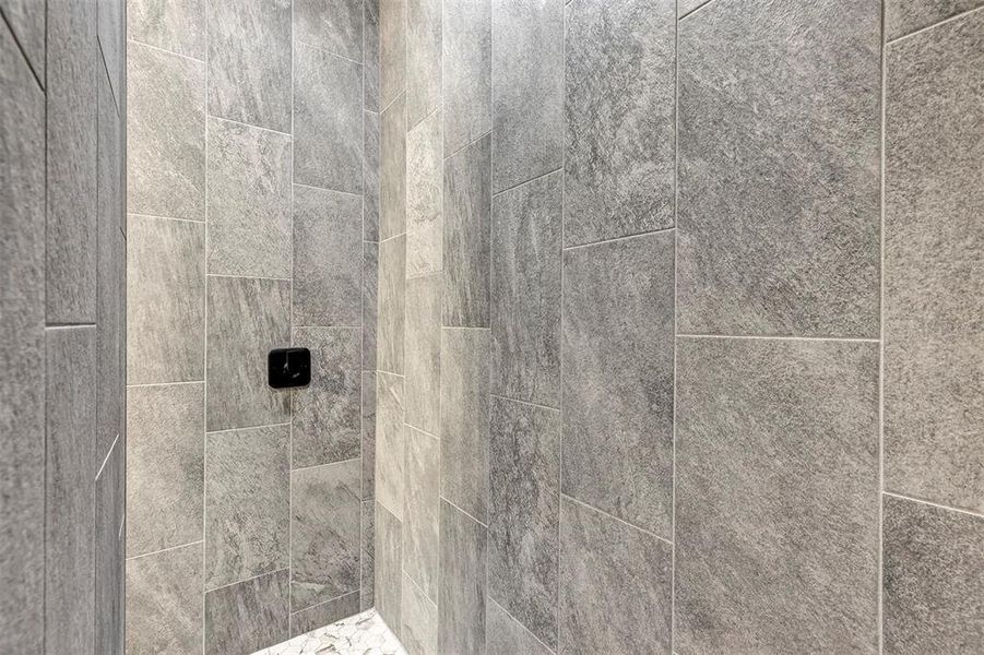 Close-up of interior finishes inside a home in , Port Charlotte (Image 18).