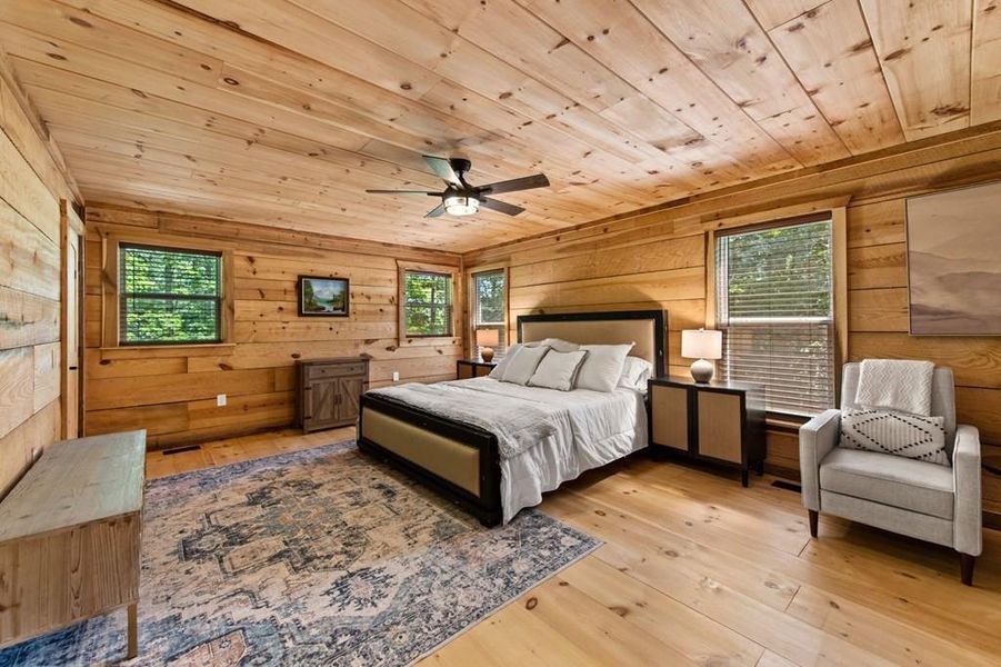 Furnished interior view inside a new home in , Ellijay (Image 28).