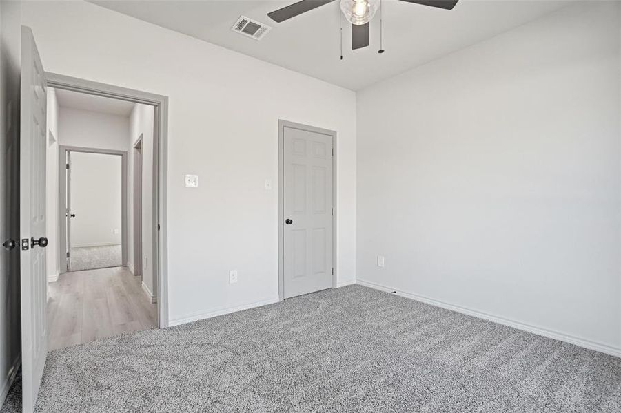Spacious, unfurnished interior of a new home in , Whitney (Image 23).