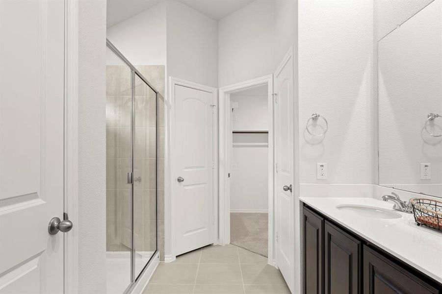 21. 1737 Osage - Bath (2)