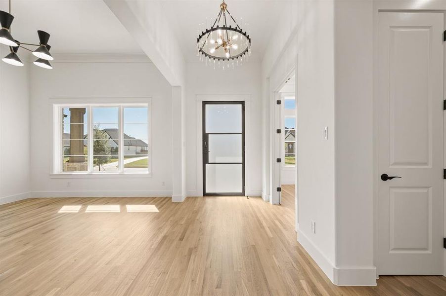 Spacious, unfurnished interior of a new home in NorthGlen, Haslet (Image 19).