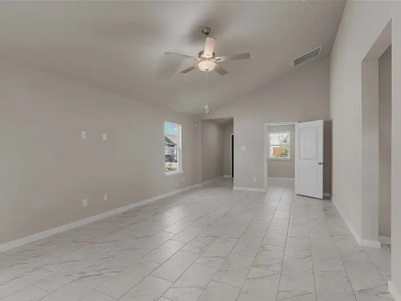 Spacious, unfurnished interior of a new home in Yowell Ranch, Killeen (Image 22). Spacious, unfurnished interior of a new home in Yowell Ranch, Killeen (Image 22).