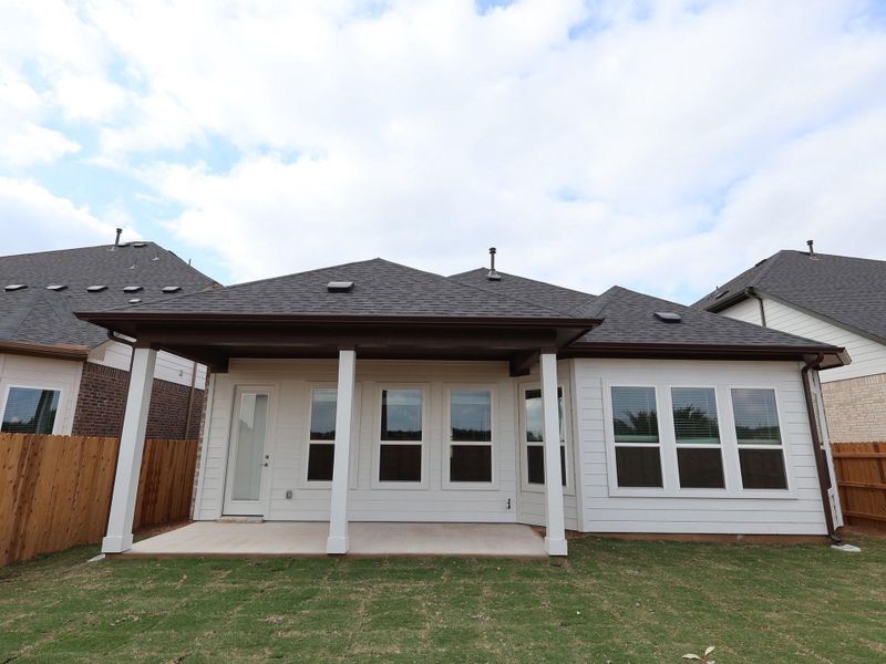 Exterior details and patio area of a home in Barksdale, Leander (Image 19).