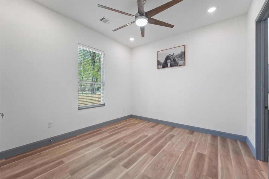 Spacious, unfurnished interior of a new home in , Point Blank (Image 18).