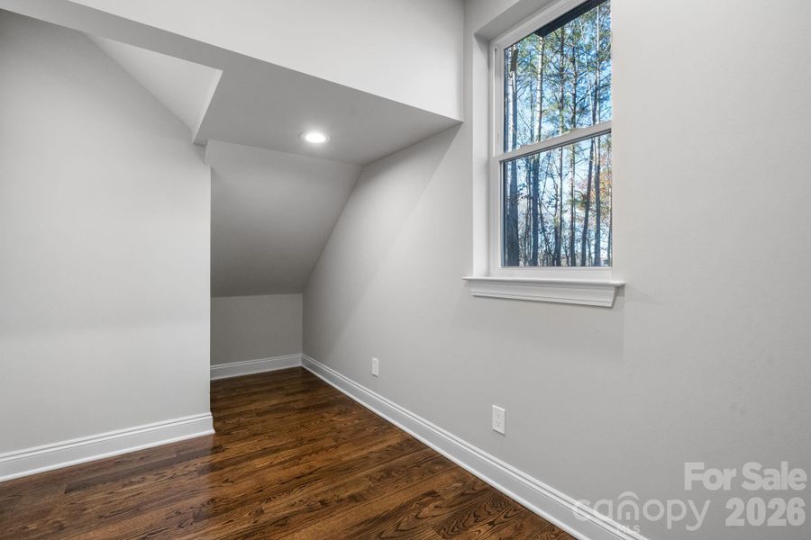 Spacious, unfurnished interior of a new home in , Granite Falls (Image 18).