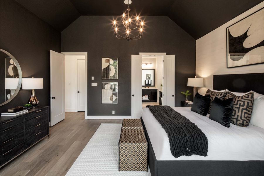 Representative furnished interior of a home built from the 216G by Highland Homes in Quail Hollow, Rockwall (Image 19). Representative furnished interior of a home built from the 216G by Highland Homes in Quail Hollow, Rockwall (Image 19).