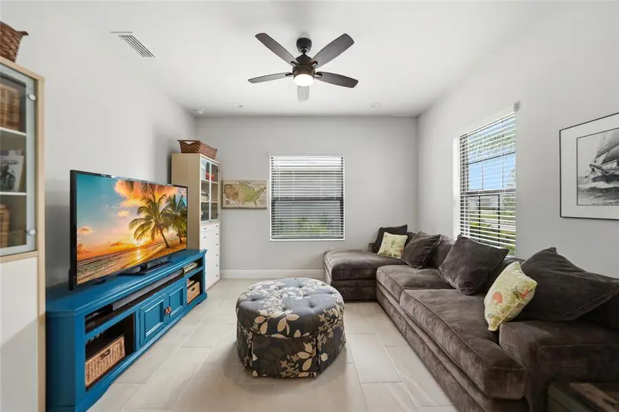 Furnished interior view inside a new home in , Englewood (Image 29).