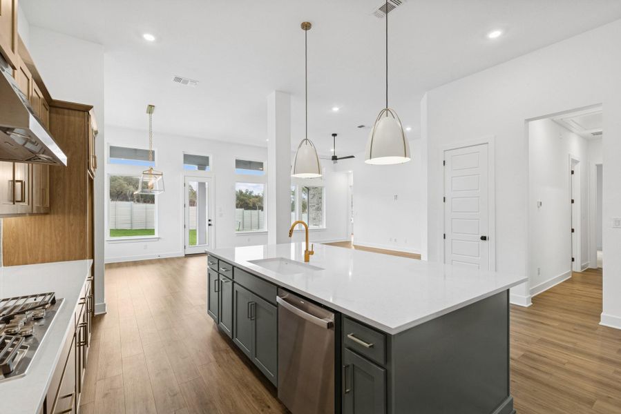 Kitchen - Dining Area