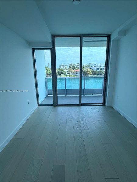 Spacious, unfurnished interior of a new home in , Bay Harbor Islands (Image 16). Spacious, unfurnished interior of a new home in , Bay Harbor Islands (Image 16).