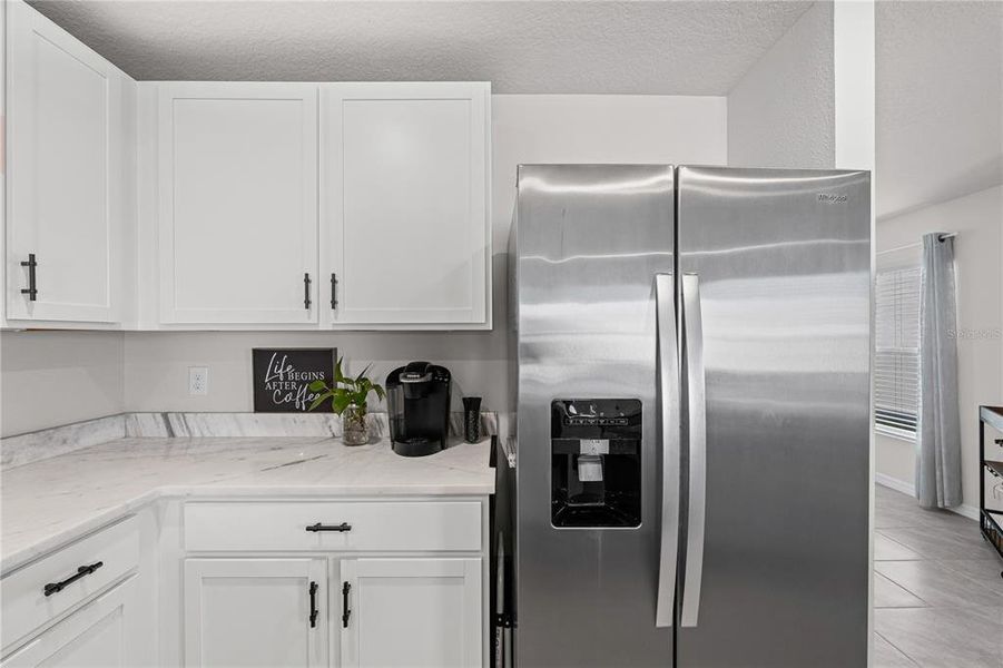 Furnished interior view inside a new home in Silverstone North, Palmetto (Image 27).