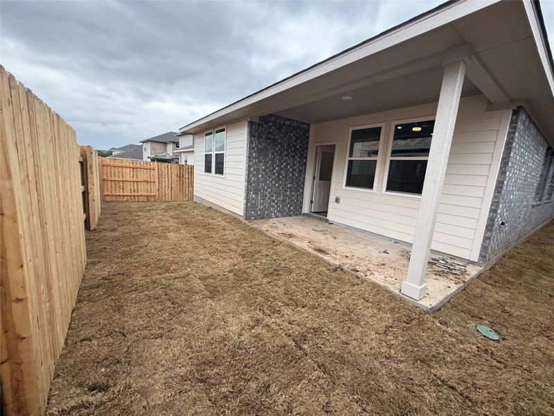 Exterior details and patio area of a home in La Cima, San Marcos (Image 21).