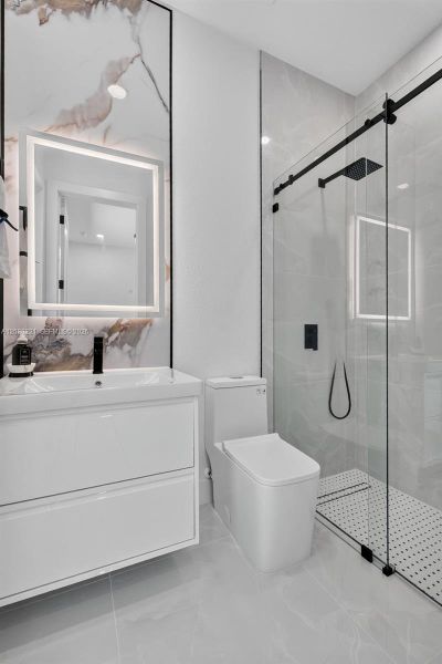 Furnished interior view inside a new home in , Cape Coral (Image 55).