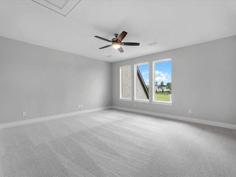 Spacious, unfurnished interior of a new home in The Estates at James Lane, Fulshear (Image 18). Spacious, unfurnished interior of a new home in The Estates at James Lane, Fulshear (Image 18).
