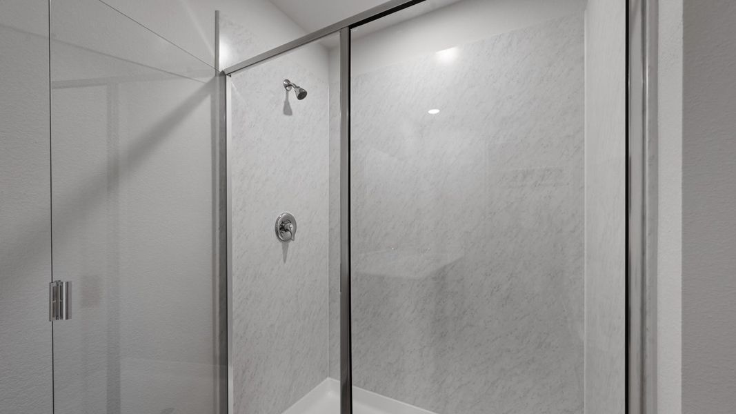 Representative interior finishes for a home built from the Holden by D.R. Horton in Northspur, Terrell (Image 6).