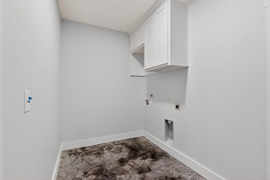 Spacious, unfurnished interior of a new home in , Perrin (Image 19).
