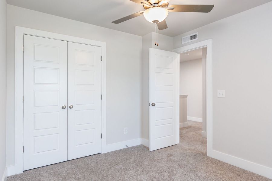 Spacious, unfurnished interior of a new home in Vaughan Farms, Angier (Image 24).