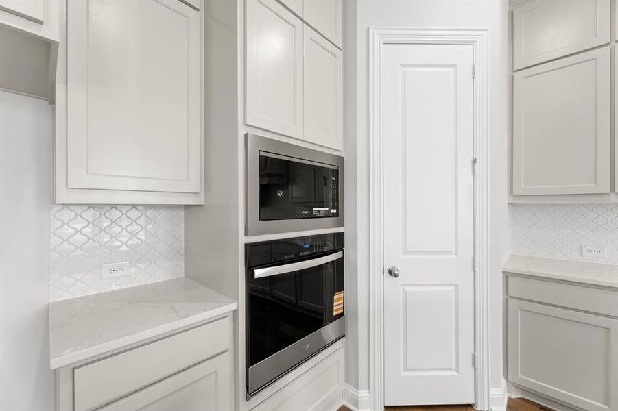 4805 Nomad-Kitchen-4