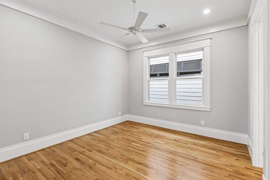Spacious, unfurnished interior of a new home in , Houston (Image 20).
