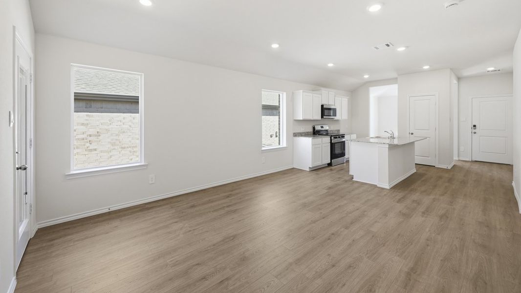 Representative unfurnished interior of a home built from the Abbot by D.R. Horton in Sweetwater Springs, Sherman (Image 13).