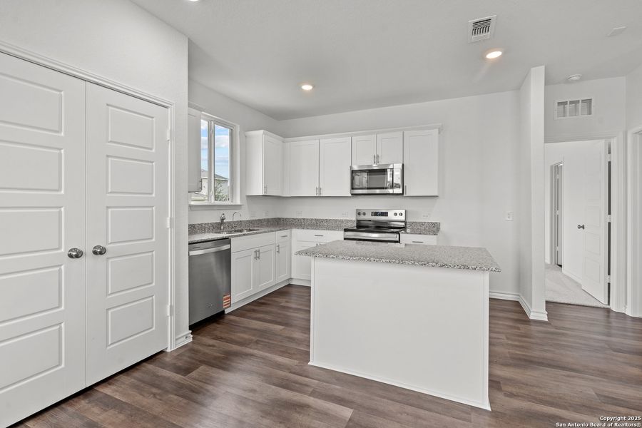 Furnished interior view inside a new home in Horizon Ridge, San Antonio (Image 6).
