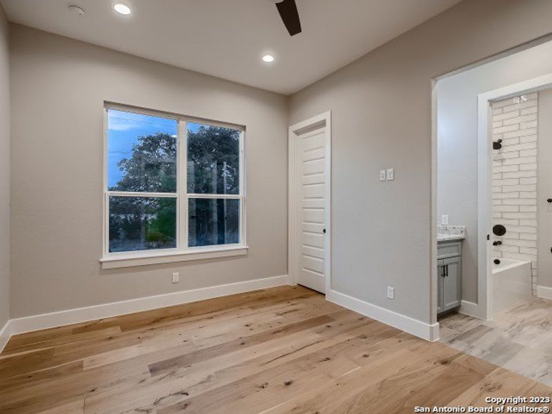 Spacious, unfurnished interior of a new home in , Boerne (Image 22).