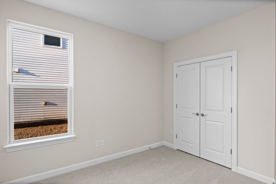 Representative unfurnished interior of a home built from the The Sunset Cove by Chesapeake Homes in Bridgewater - Shorehaven Village, Little River (Image 12).
