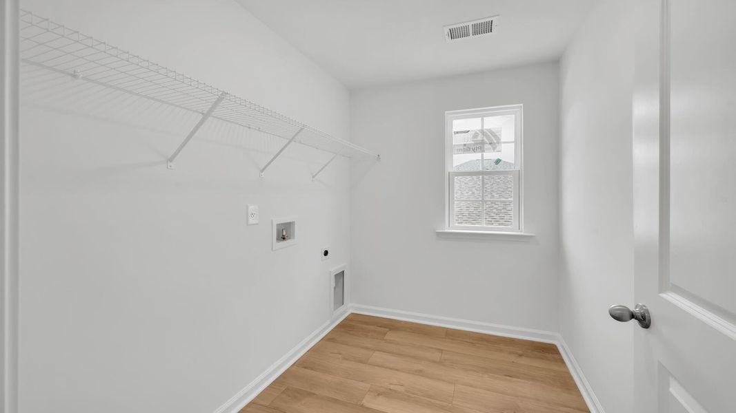 Spacious, unfurnished interior of a new home in Creekside at Andrews, Summerville (Image 27). Spacious, unfurnished interior of a new home in Creekside at Andrews, Summerville (Image 27).
