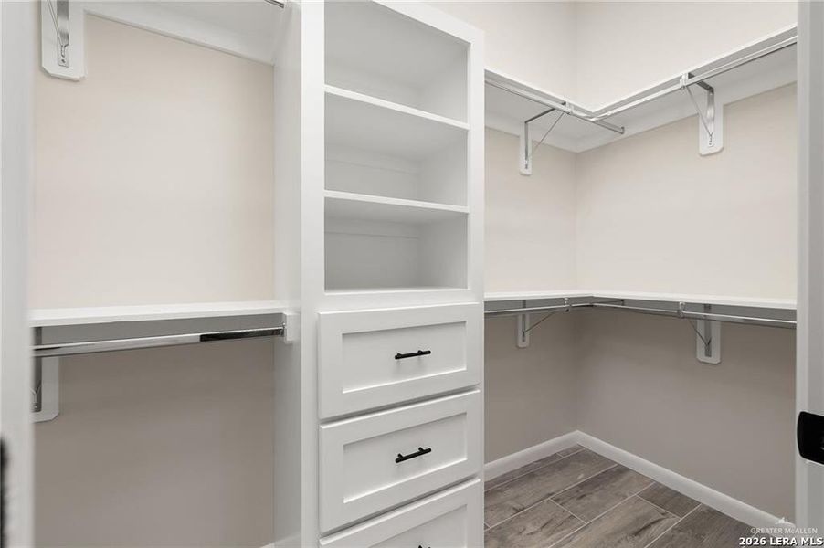 Image 16 of a home in .