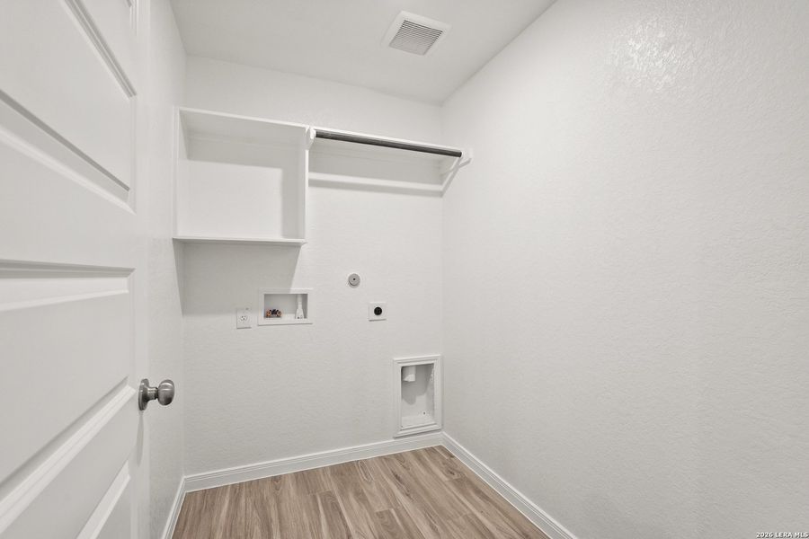 Spacious, unfurnished interior of a new home in Swenson Heights, Seguin (Image 17). Spacious, unfurnished interior of a new home in Swenson Heights, Seguin (Image 17).