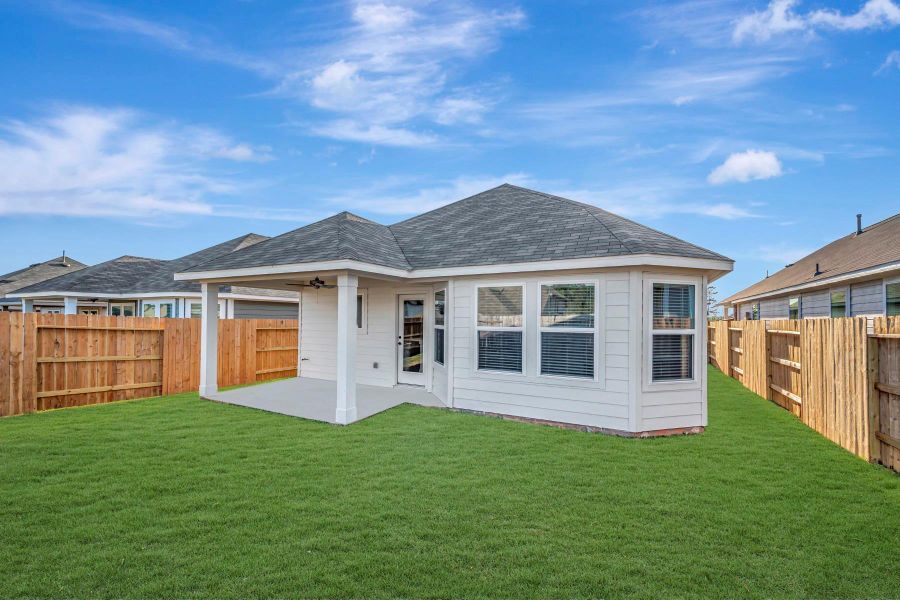 Exterior details and patio area of a home in Lone Star Landing, Montgomery (Image 23).