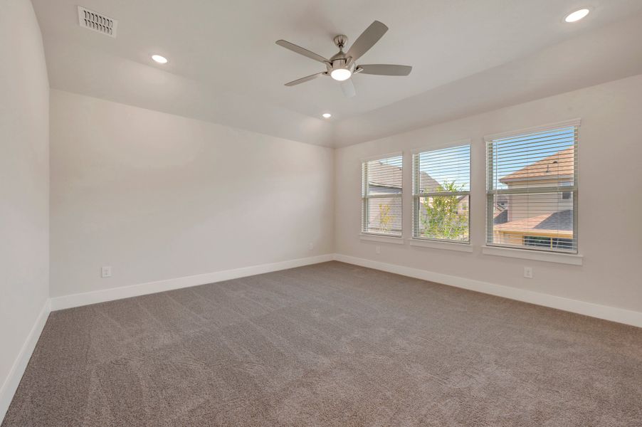 Spacious, unfurnished interior of a new home in Union Park, Little Elm (Image 20). Spacious, unfurnished interior of a new home in Union Park, Little Elm (Image 20).