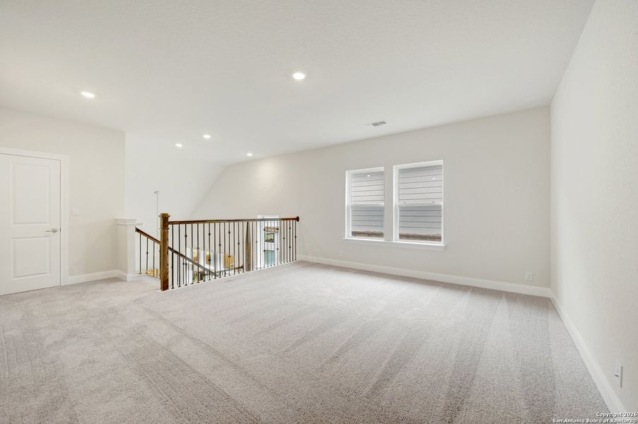 Spacious, unfurnished interior of a new home in Windsong - Reserve Series, Boerne (Image 39).