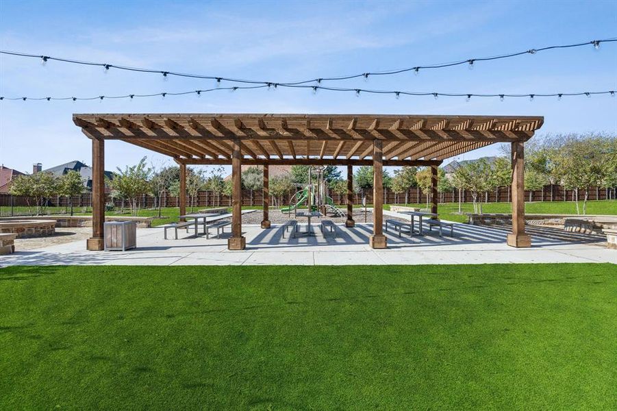 This wonderful community outdoor activity area is just what you need to enjoy the great outdoors.