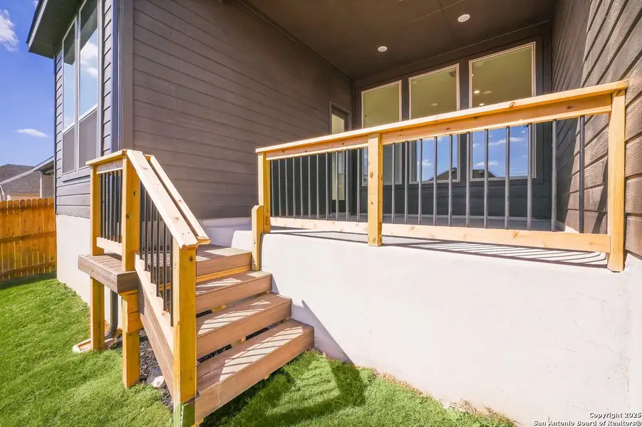Exterior details and patio area of a home in Weston Oaks, San Antonio (Image 2). Exterior details and patio area of a home in Weston Oaks, San Antonio (Image 2).